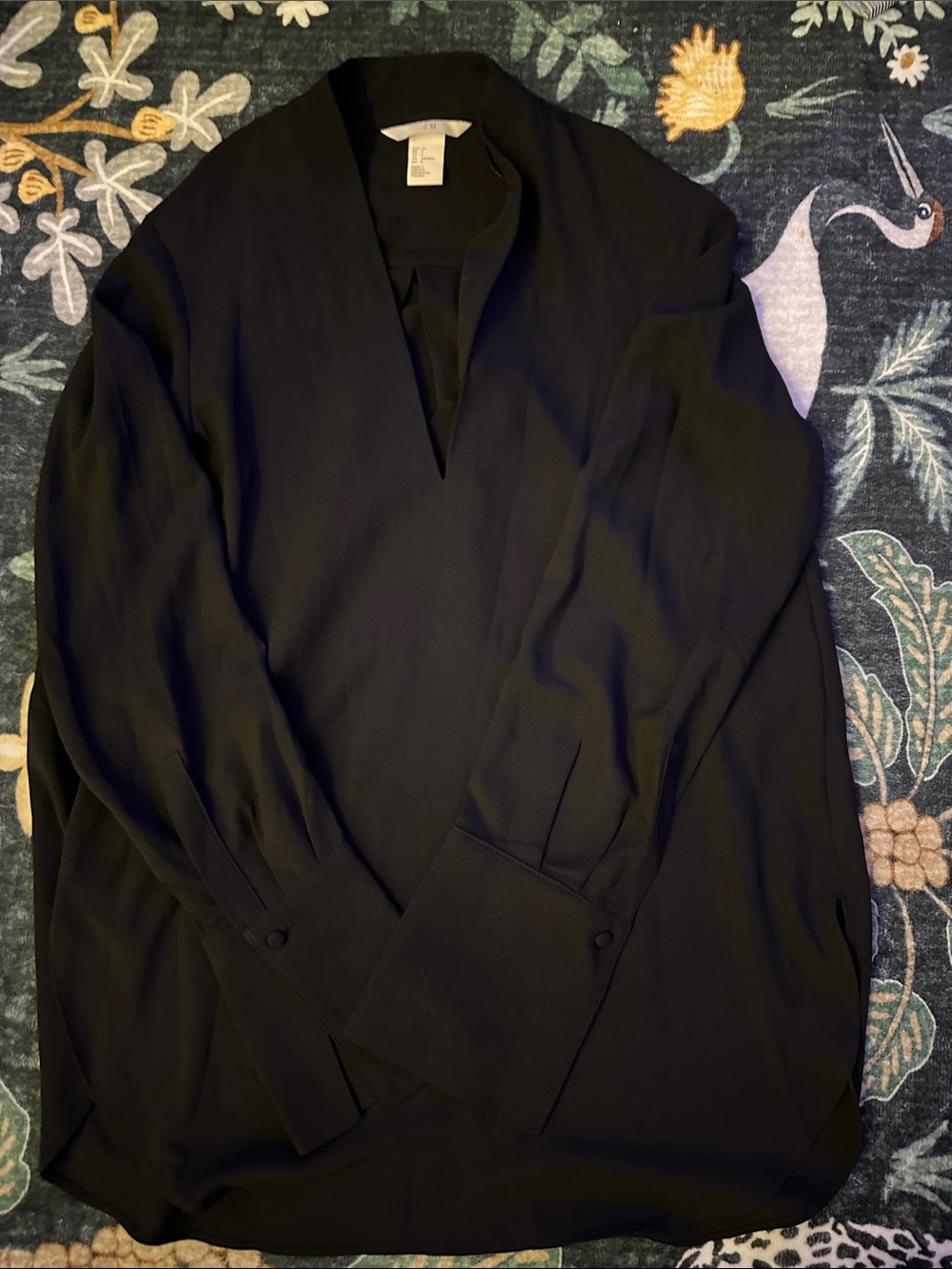 H&M Black V-Neck Long Sleeve Blouse